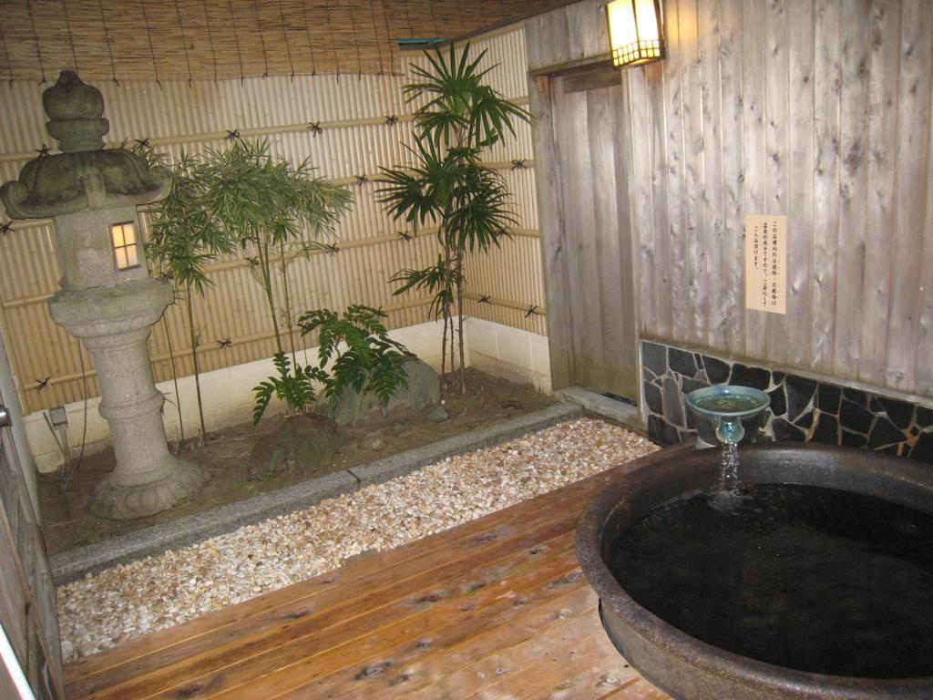 Utsumionsen Ichizu Hotel Aichi Esterno foto