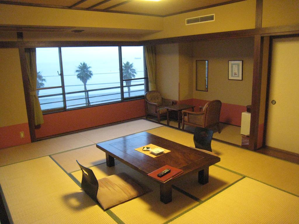 Utsumionsen Ichizu Hotel Aichi Esterno foto