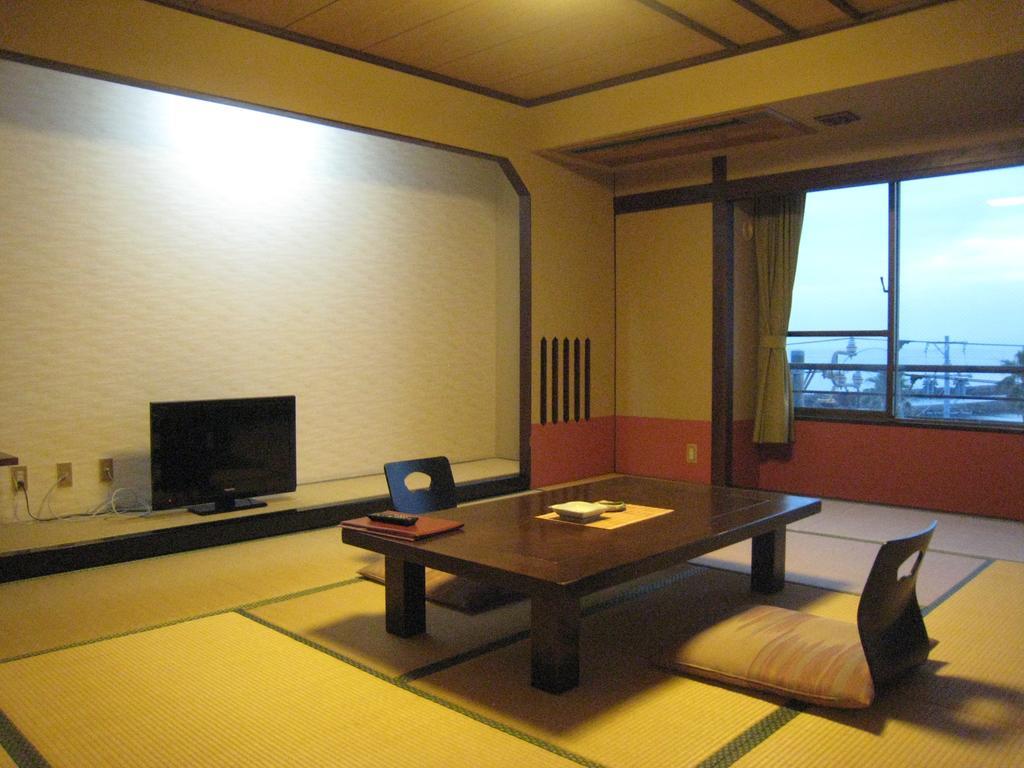 Utsumionsen Ichizu Hotel Aichi Esterno foto